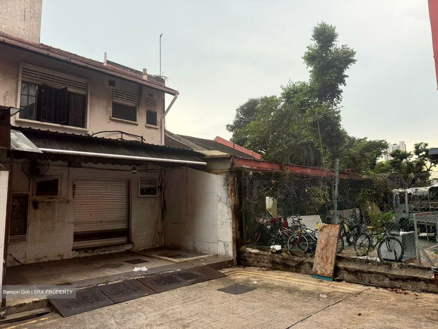 Sims Avenue (D14), Shop House #505653541